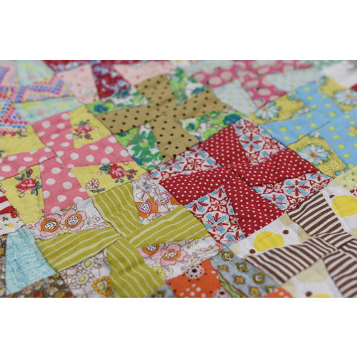 Postcard Project #9 – Propeller I by Jen Kingwell