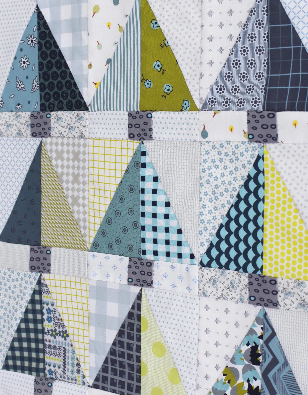 Postcard Project #18 – Half Rectangle Triangles by Jen Kingwell