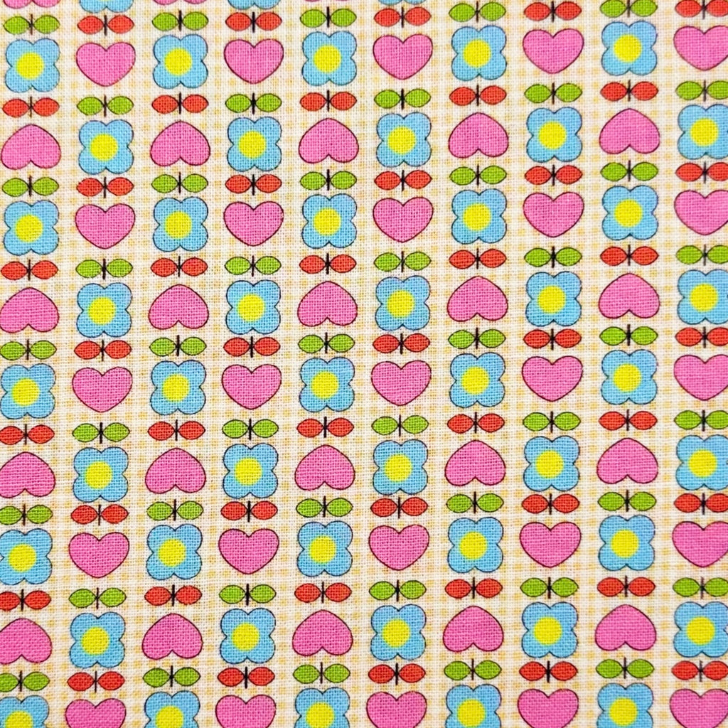 Honey Tune Heart Flower in Peach by Koko Seki – pink hearts and blue flowers on peach gingham